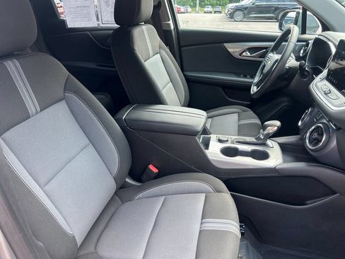 Used 2025 Chevrolet Blazer LT AWD/4WD image 13