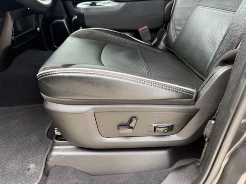 Used 2024 RAM 2500 Laramie image 28