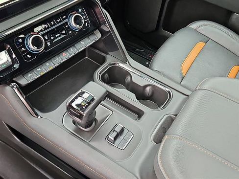 Certified 2024 GMC Sierra 1500 AT4 w/ Technology Package AWD/4WD image 20