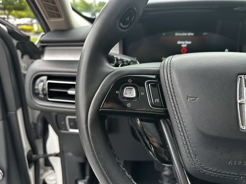 Certified 2023 Lincoln Aviator AWD w/ Premium Package image 28