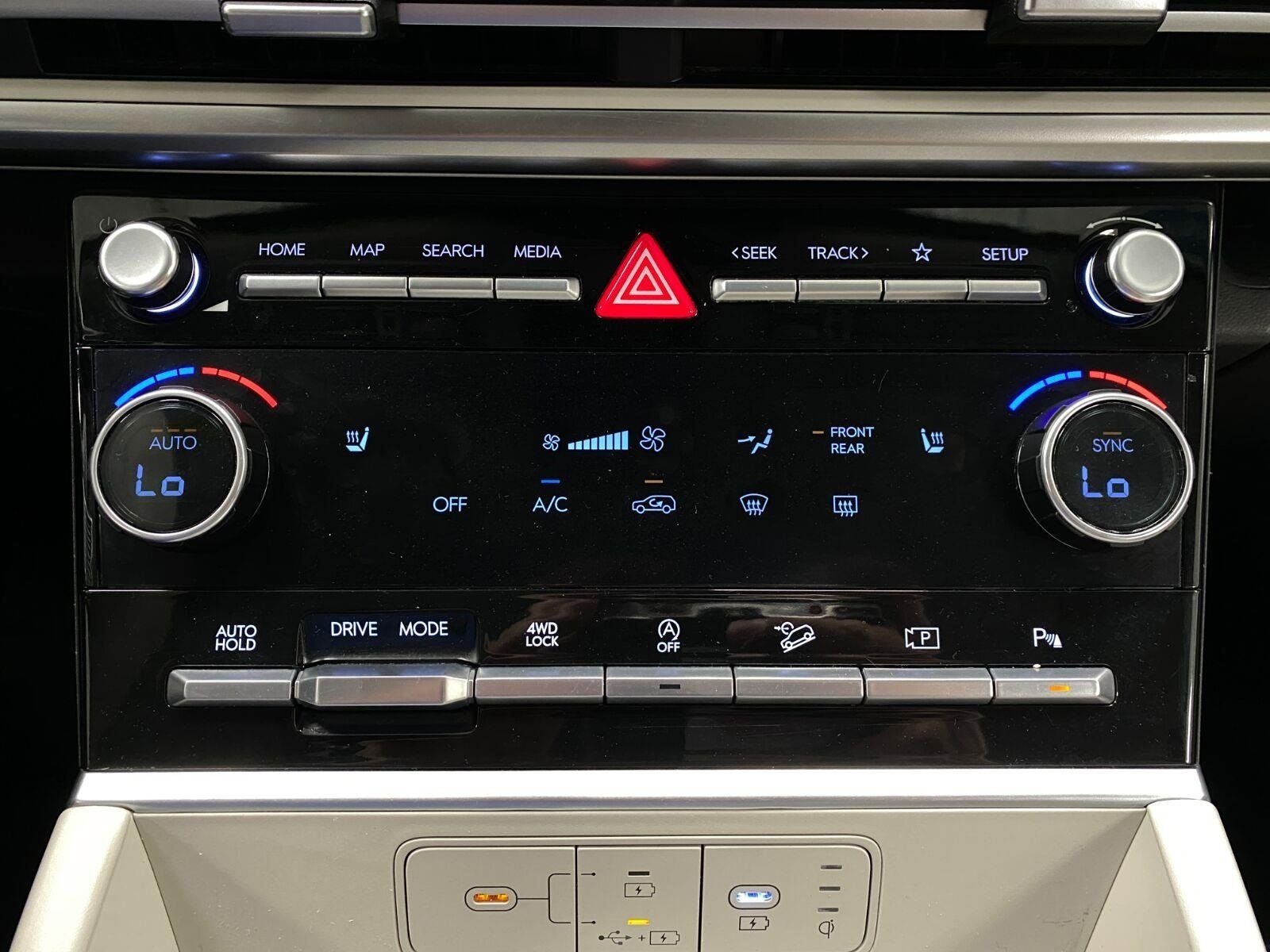 Used 2024 Hyundai Santa Fe SEL AWD/4WD image 26