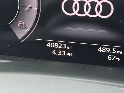 Used 2023 Audi Q7 3.0T Premium w/ Convenience Package AWD/4WD image 28