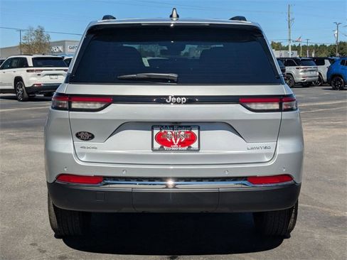 New 2025 Jeep Grand Cherokee Limited image 6