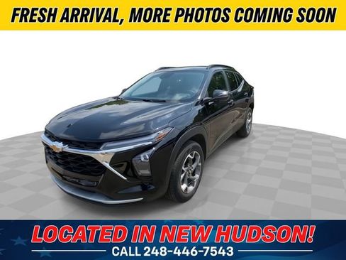 Used 2024 Chevrolet Trax LT w/ Driver Confidence Package FWD image 6