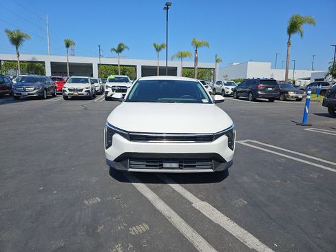 Used 2025 Kia K4 EX FWD image 2