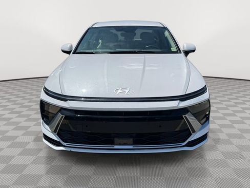 Used 2025 Hyundai Sonata SEL FWD image 2