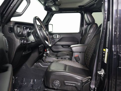 Used 2022 Jeep Gladiator Overland image 10