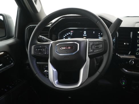 Used 2024 GMC Sierra 1500 Elevation image 16