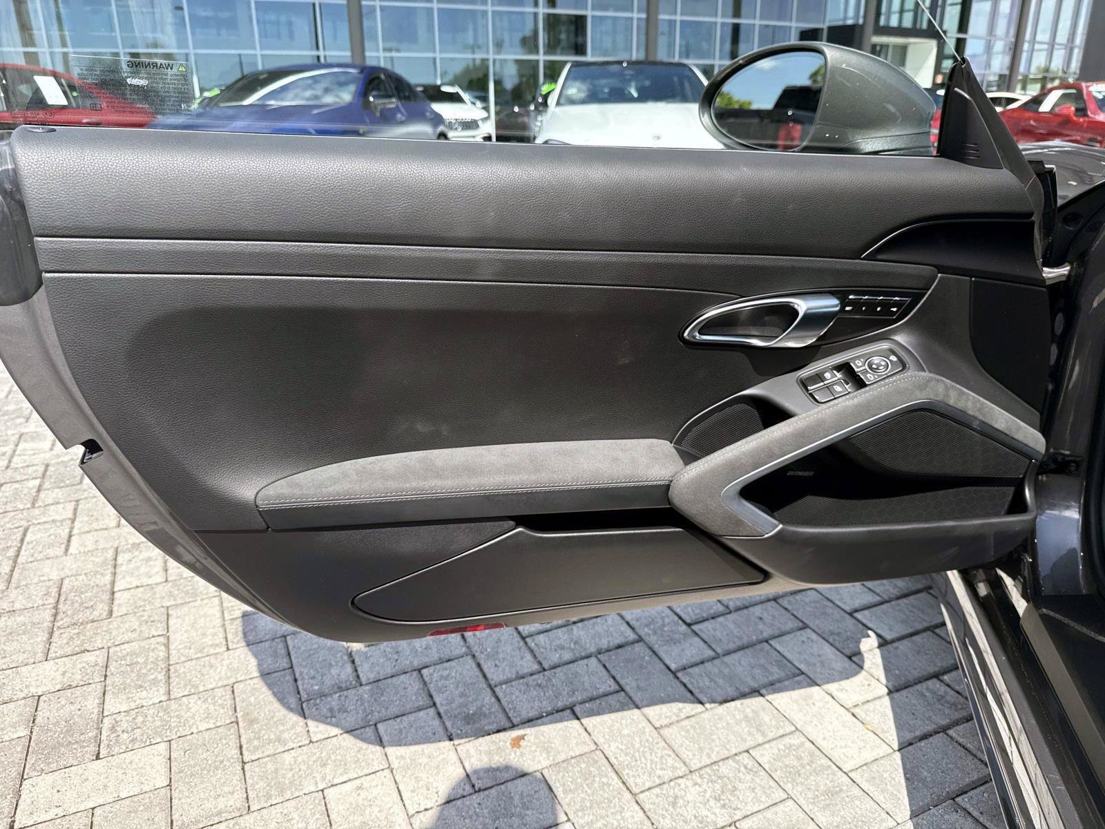 Used 2025 Porsche 718 Cayman GTS RWD image 13