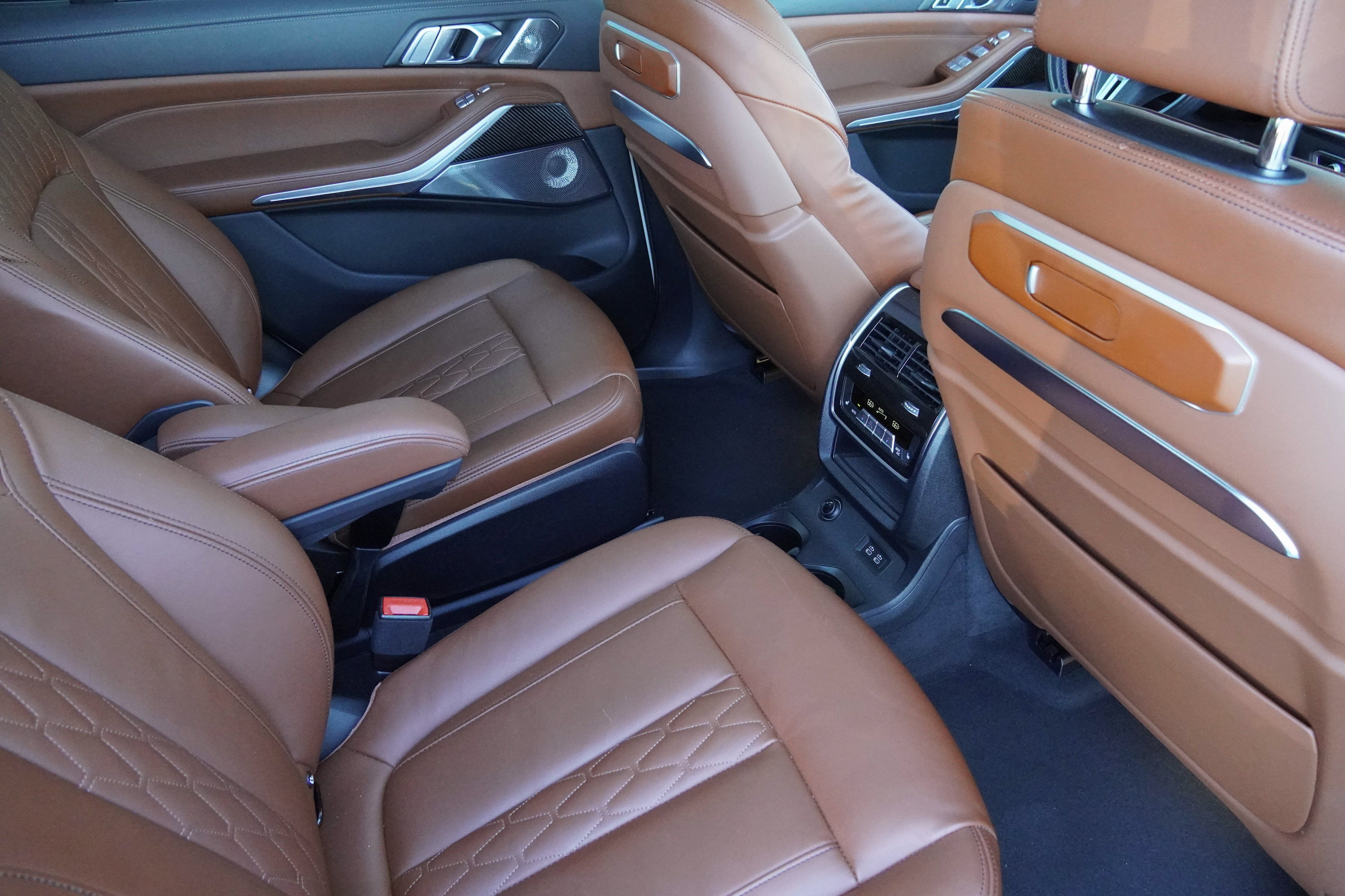 Used 2023 BMW X7 M60i w/ Executive Package AWD/4WD image 32
