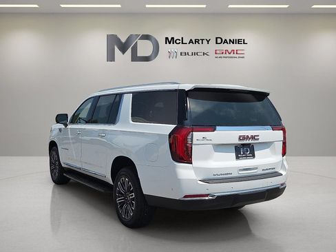 Used 2026 GMC Yukon XL Elevation w/ Elevation Premium Package AWD/4WD image 13