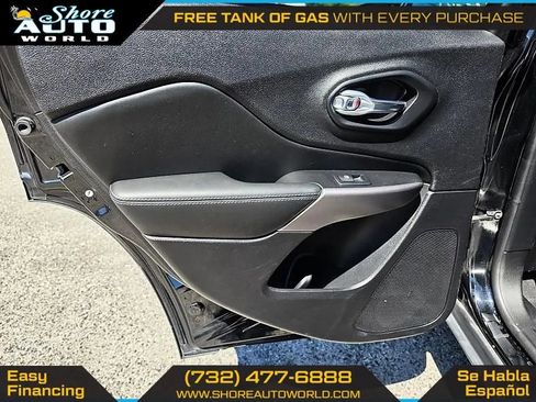 Used 2021 Jeep Cherokee Limited AWD/4WD image 21