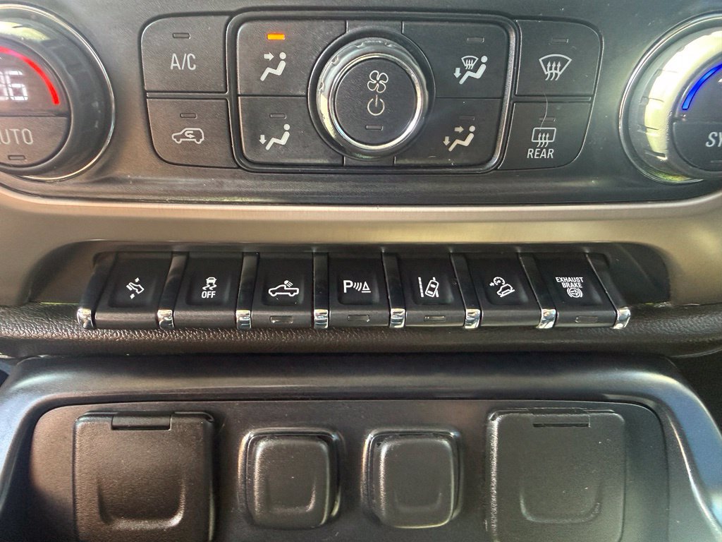 Used 2015 GMC Sierra 2500 Denali w/ Duramax Plus Package AWD/4WD image 37