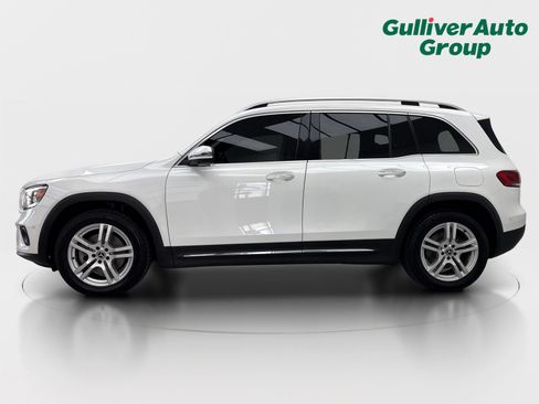 Used 2020 Mercedes-Benz GLB 250 4MATIC w/ Premium Package image 3