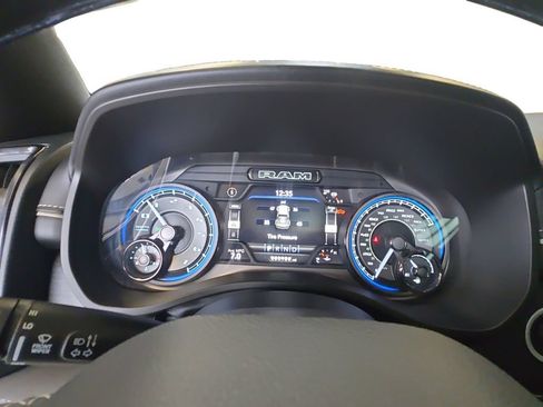Used 2022 RAM 1500 Limited AWD/4WD image 14