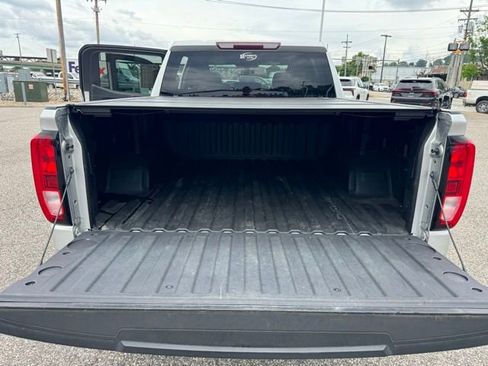 Used 2020 GMC Sierra 1500 Elevation w/ Elevation Value Package AWD/4WD image 9