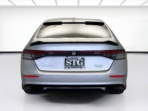 Used 2023 Honda Accord Touring image 5