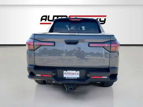 Used 2026 Hyundai Santa Cruz SEL FWD image 6