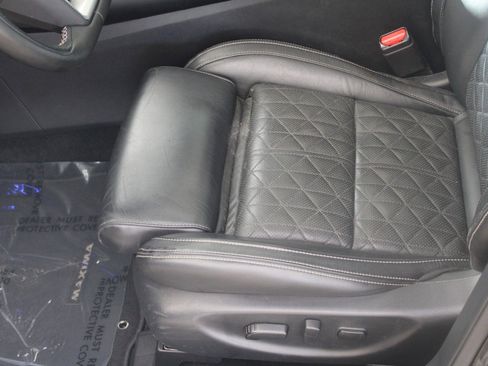 Used 2018 Nissan Maxima Platinum image 18