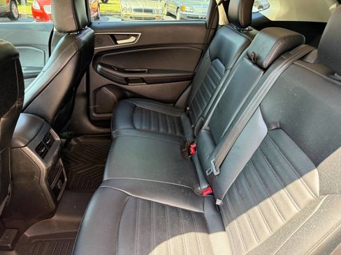 Used 2020 Ford Edge SEL FWD image 9