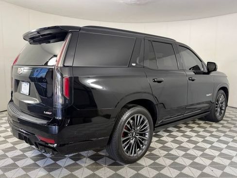Certified 2023 Cadillac Escalade V AWD/4WD image 7