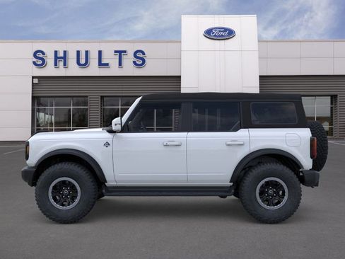 New 2025 Ford Bronco Outer Banks w/ Sasquatch Package image 3