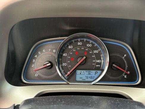 Used 2014 Toyota RAV4 Limited image 2