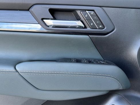 New 2026 GMC Terrain AT4 w/ Convenience Package III image 9