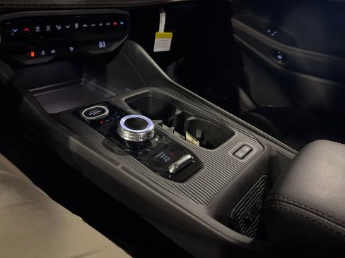 New 2026 Jeep Cherokee Overland image 25