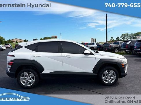 Certified 2025 Hyundai Kona SE AWD/4WD image 28