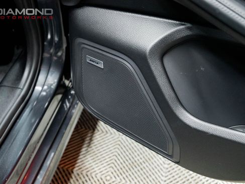 Used 2018 Porsche Macan Turbo image 99