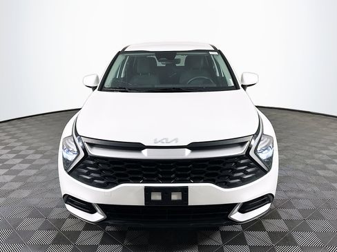 Used 2023 Kia Sportage LX image 2