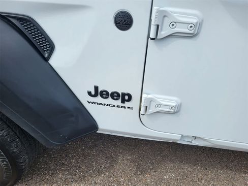 Used 2023 Jeep Wrangler Sport S image 30