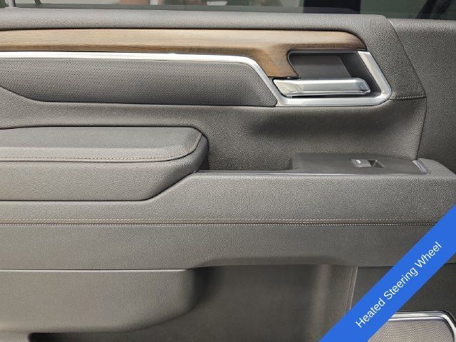 Used 2025 Chevrolet Silverado 3500 High Country w/ Technology Package AWD/4WD image 22