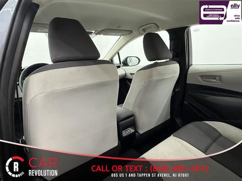 Used 2024 Toyota Corolla LE FWD image 27