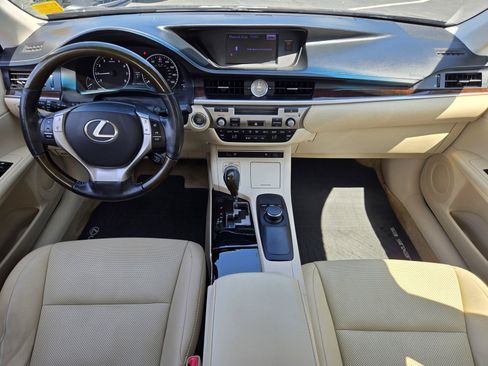 Used 2014 Lexus ES 350 w/ Premium Package FWD image 14