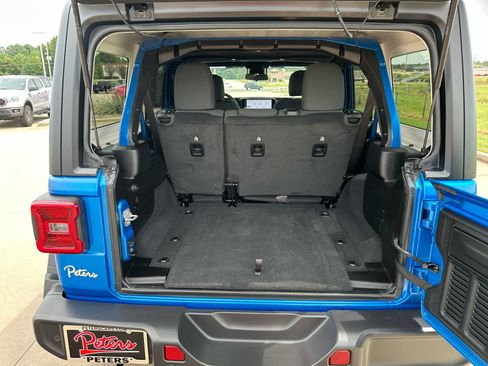Used 2024 Jeep Wrangler Unlimited Sport AWD/4WD image 22