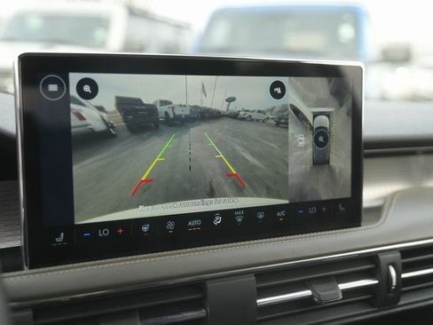 Used 2023 Lincoln Corsair Standard w/ Equipment Group 101A image 26