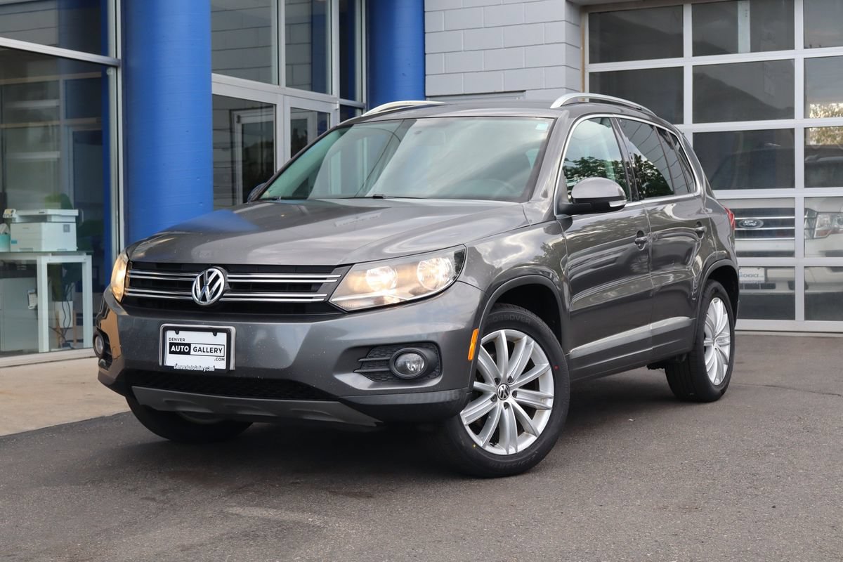 Used 2012 Volkswagen Tiguan SE AWD/4WD image 1