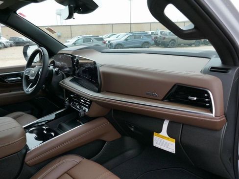 New 2026 Chevrolet Tahoe High Country image 9