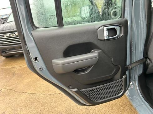 New 2026 Jeep Gladiator Sport image 9