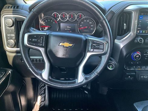 Used 2022 Chevrolet Silverado 2500 LT w/ Convenience Package image 13