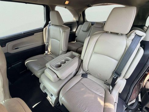 Used 2018 Honda Odyssey EX-L image 23