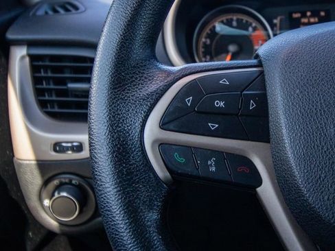 Used 2016 Jeep Cherokee Sport image 24