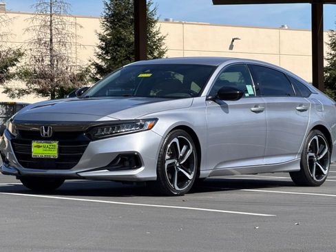 Used 2021 Honda Accord Sport image 15