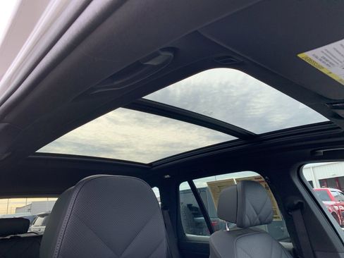 Used 2024 BMW X5 xDrive40i w/ Premium Package image 19