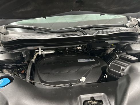 Used 2017 Honda Pilot Touring image 35