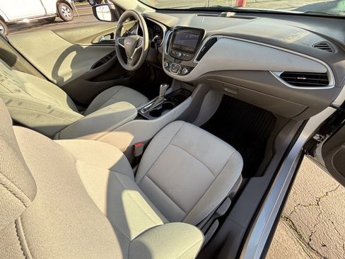 Used 2020 Chevrolet Malibu LS image 10