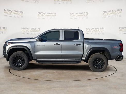New 2026 Chevrolet Colorado Trail Boss AWD/4WD image 2