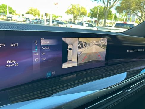 Used 2025 Cadillac Escalade ESV Premium Luxury w/ Touring Package image 9